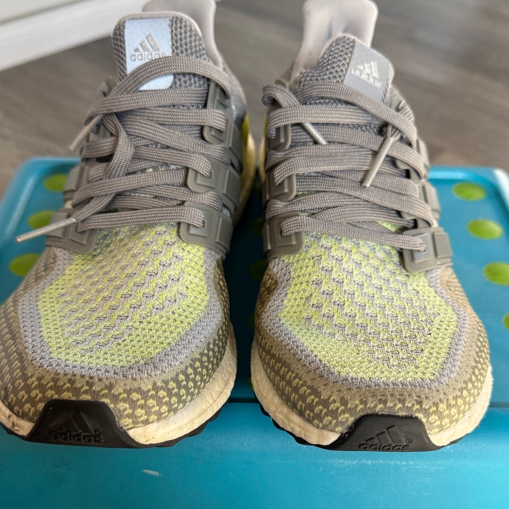 Adidas men Sneakers in Gray and Yellow, Ultra Boost